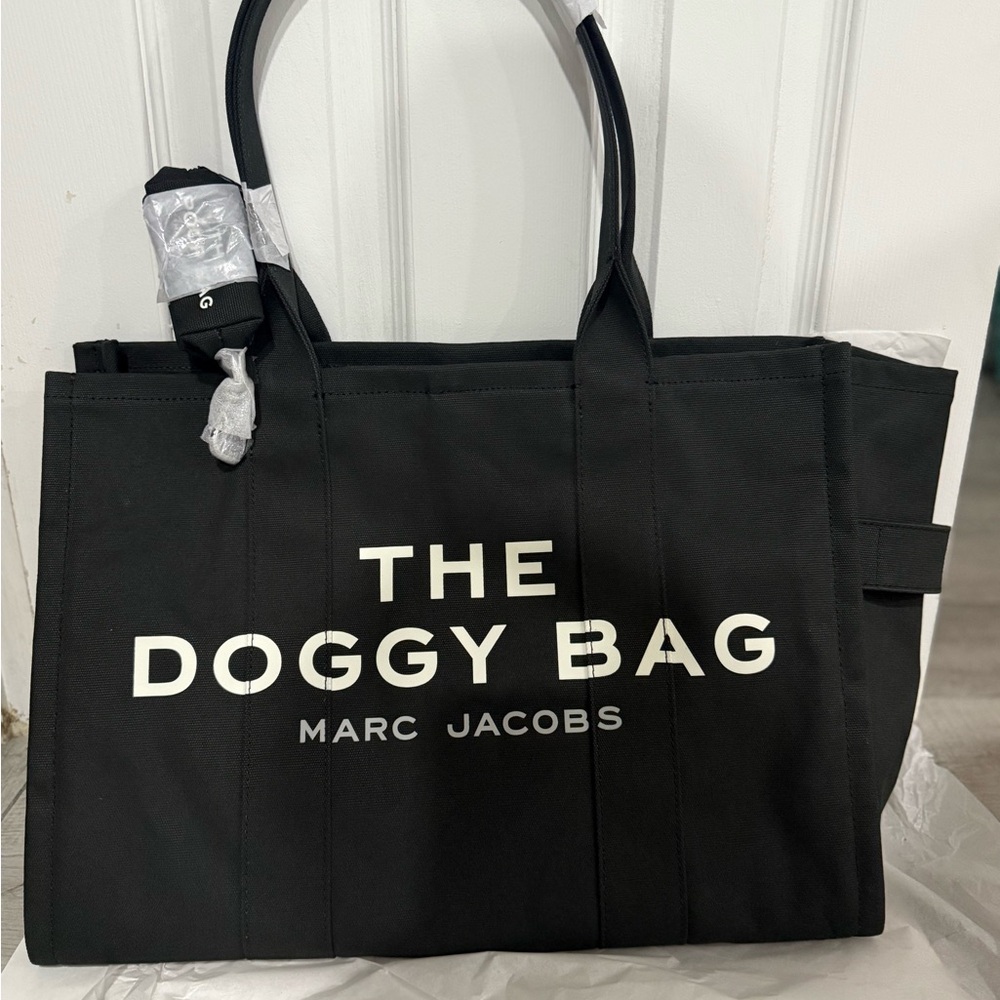 NWT Marc Jacobs The Doggy Bag